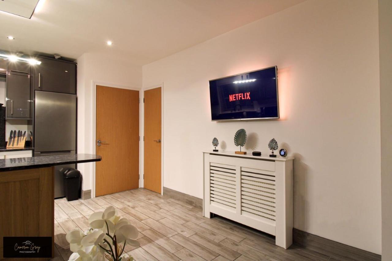 Nice 2 Bed House, Office, Wi-Fi, Free Parking Belfast Esterno foto